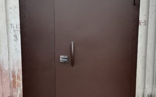 металлическая дверь в подъезд с кодовым замком, модель ДПДЗ-50 с боковой вставкой